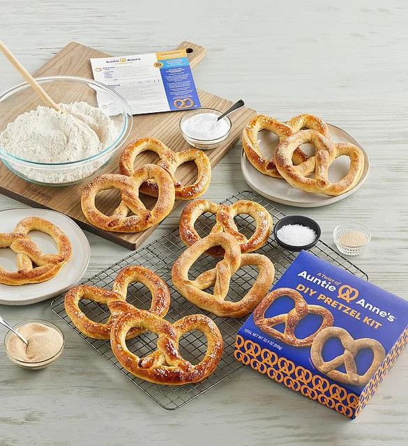 Auntie Anne’s® DIY Pretzel Kit | Harry & David