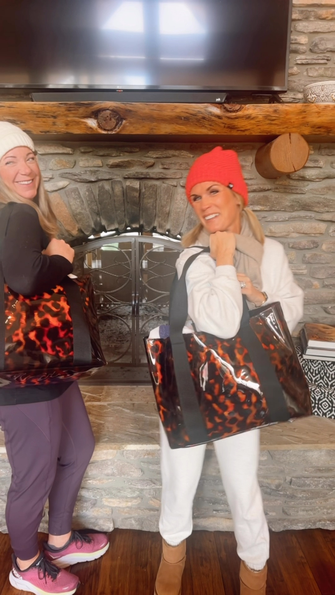 When you and your bestie show up with the same bag 👯‍♀️

#LTKItBag #LTKWatchNow #LTKOver40