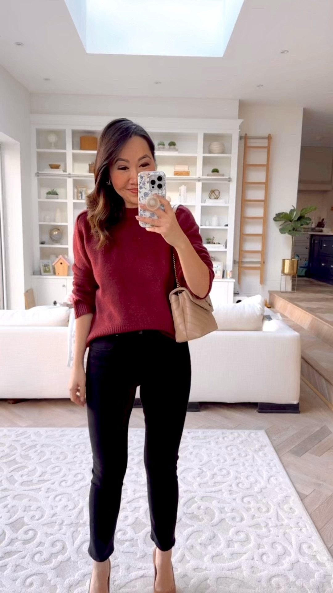 Another fave from Abercrombie - the perfect little cropped sweater 😍