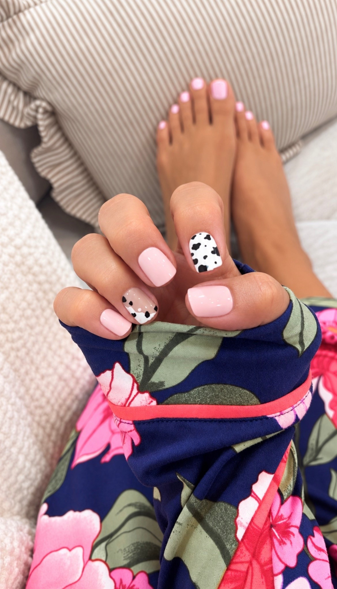 Kiss impress press on nails! I have been using these for years now. They last me typically 3 weeks. If one pops off I glue it with the Kiss glue. So quick and easy to use.

#LTKSaleAlert #LTKSeasonal #LTKBeauty