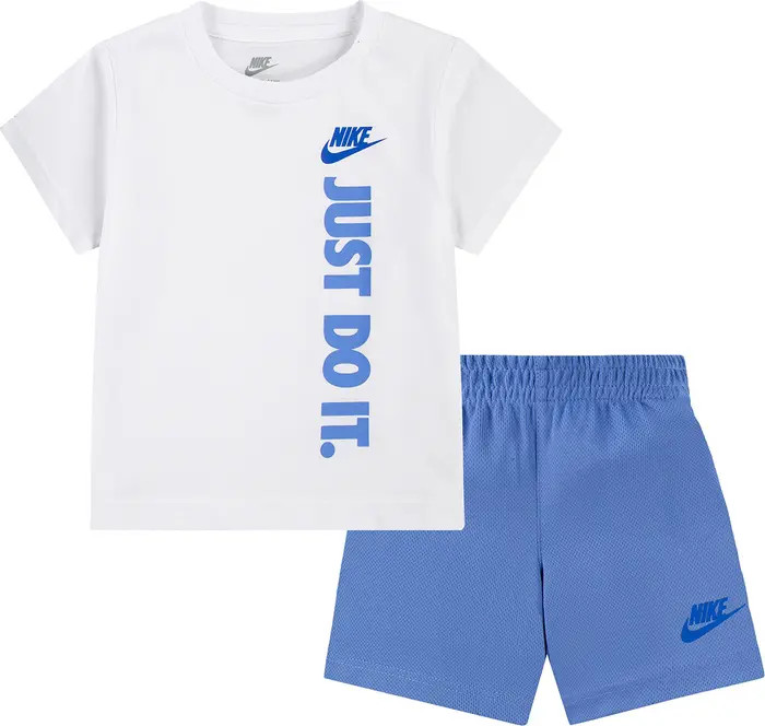 Kids' Sportswear Graphic T-Shirt & Shorts Set | Nordstrom Rack