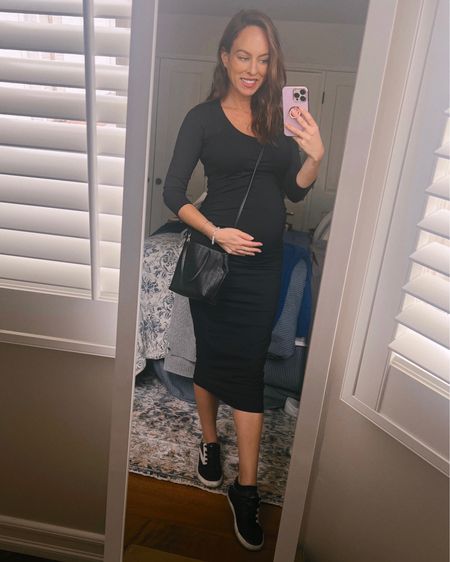 One of the most versatile dresses I own! Super stretchy so you can wear no matter your size (even when you become preggers!). Wearing size XS

#LTKbump