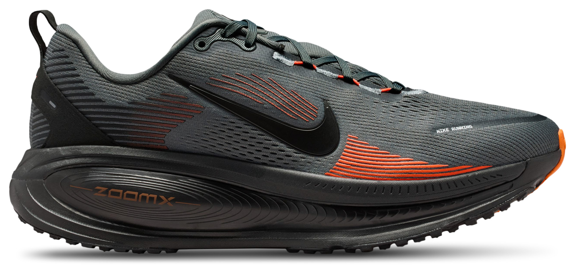 Nike Vomero 18 | Champs Sports