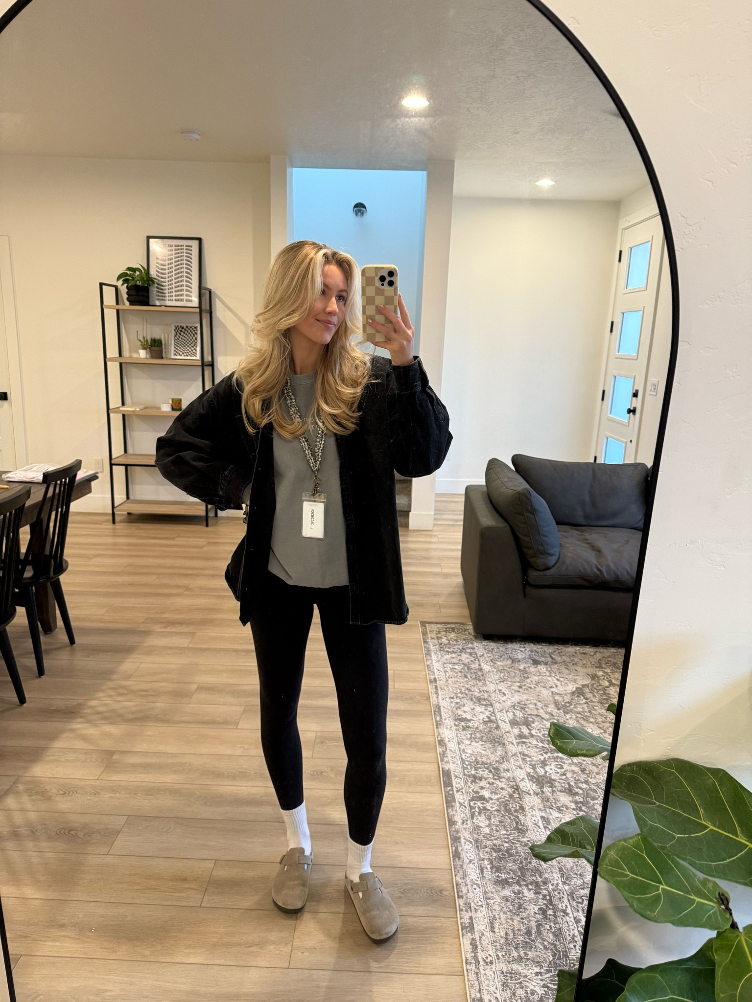 Comfy ootd 

#LTKSeasonal #LTKFindsUnder100 #LTKStyleTip