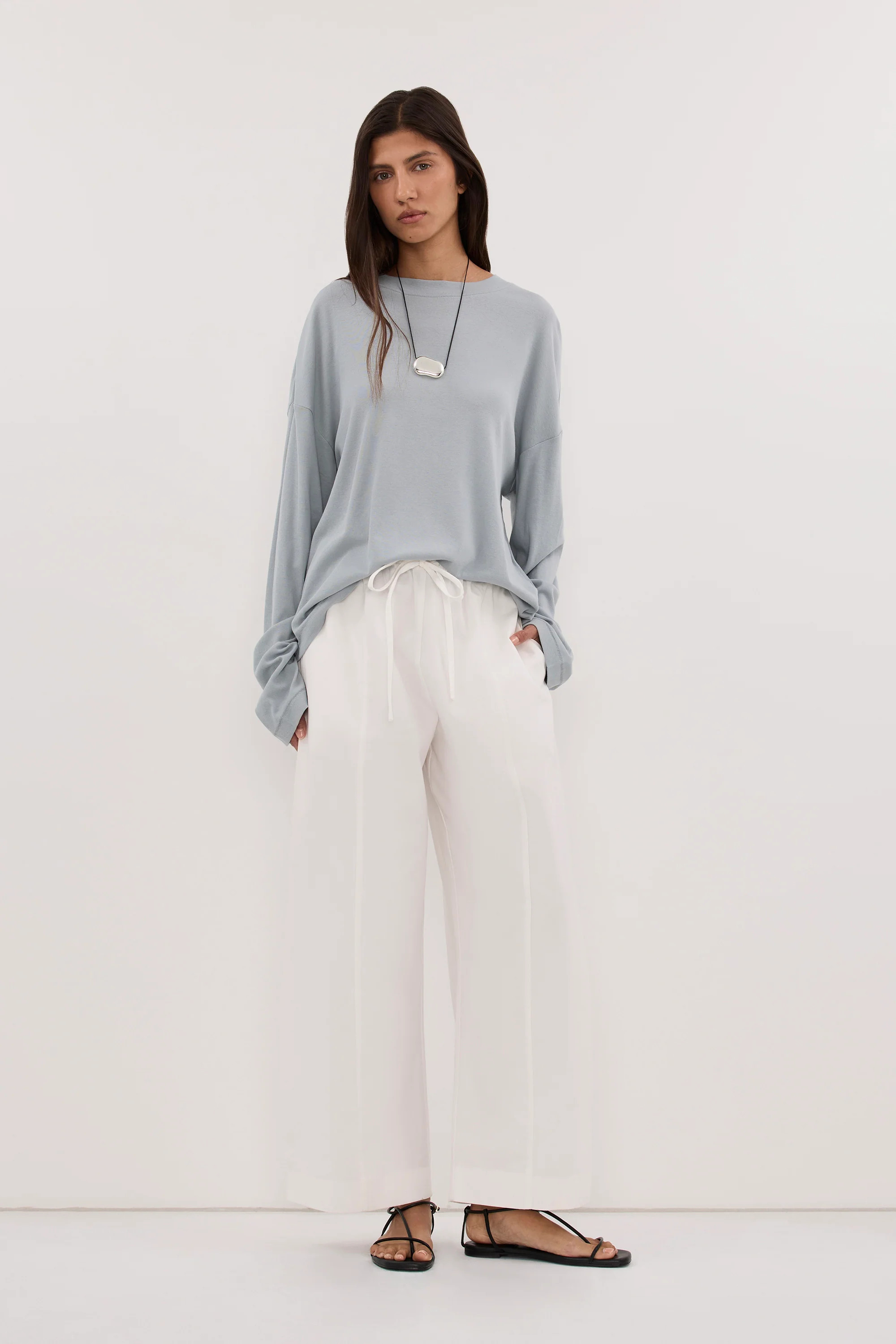 SLOANE MINERAL SLEEVED CREW KNIT | DISSH