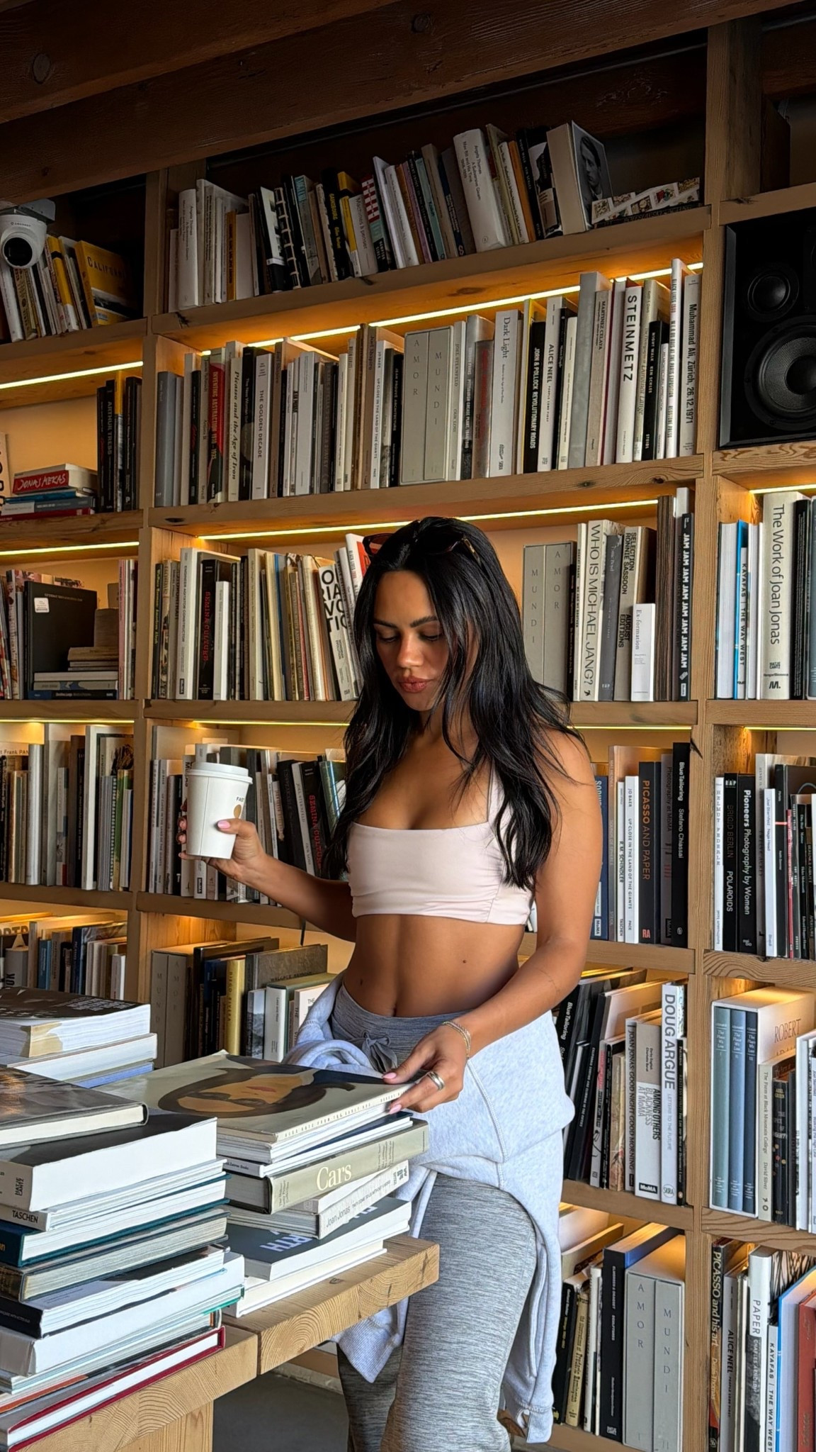 FP movement bra and heather gray pants + fleece jacket #ootd #workout #activewear


#LTKootd #LTKstorytime #LTKdayinmylife