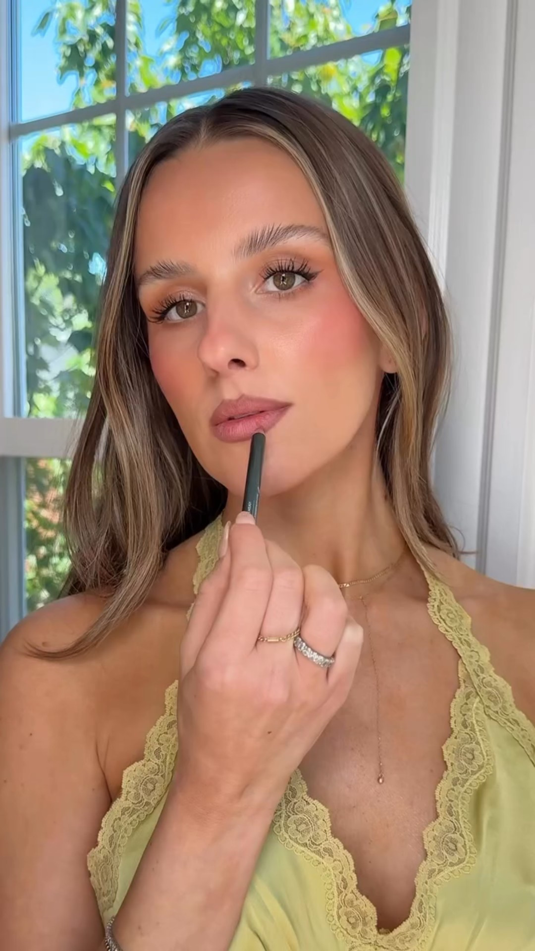 @soshebeauty lip liner in ‘speakeasy’ and @lancomeofficial juicy tube in ‘simmer’ 🍑

#LTKBeauty #LTKStyleTip