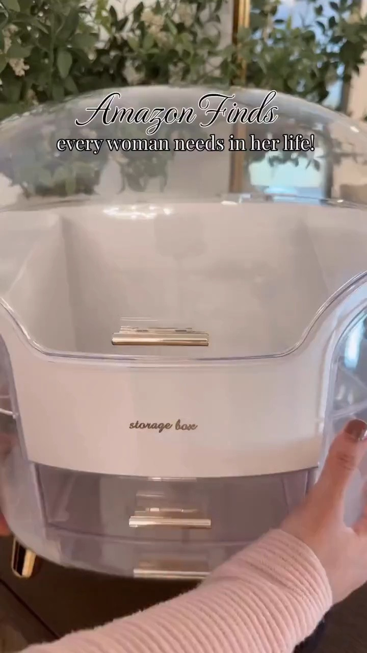 Amazon finds every woman needs😍 
my favorite is the makeup organizer and the jewelry organizer! @amazon #founditonamazon

#LTKSaleAlert #LTKBeauty #LTKStyleTip

Comment SHOP below to receive a DM with the link to this post on my LTK ⬇ https://liketk.it/5oiGt