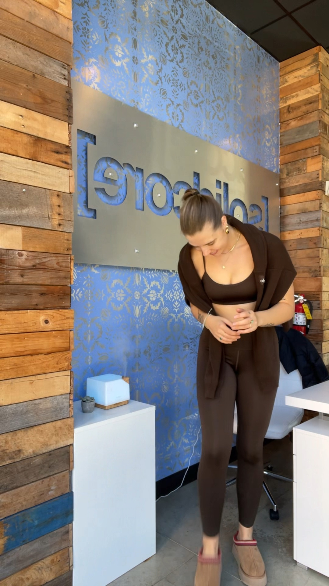 espresso is the color of the season🥥🐻🤎

#LTKfitness #LTKfindsunder100