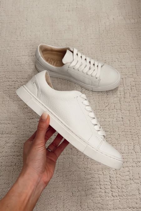 White leather sneakers that I love! Quality is incredible, easy to clean and comfy to wear. Matches with practically everything and is a staple of mine 

#LTKshoecrush #LTKstyletip
