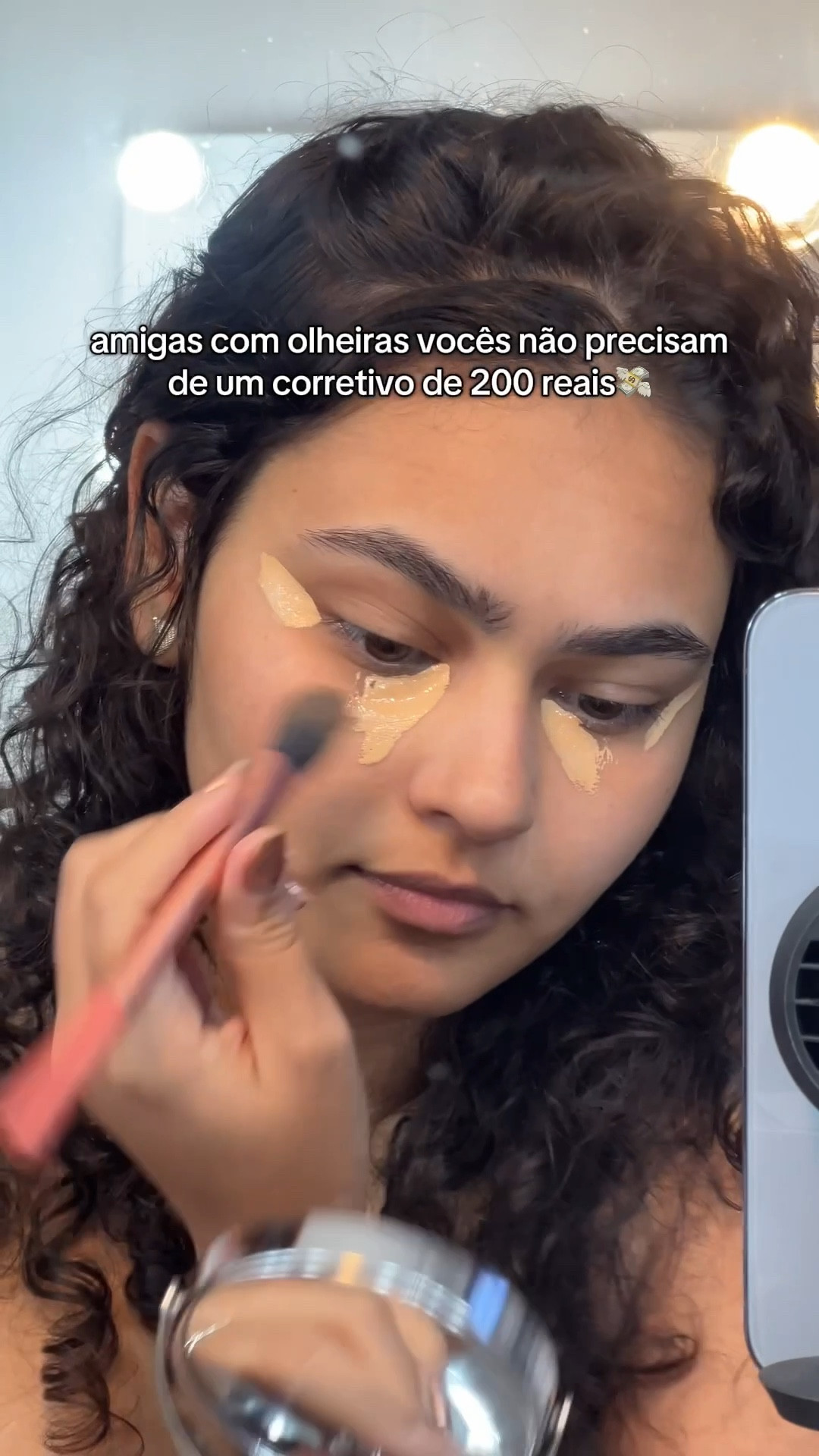 Meu mais novo queridinho! Corretivo I Love flawless skin da #essencecosmetics 

Cor: 40 Dark Beige 

#corretivo #essence #olheiras

#LTKpromo #LTKbrasil