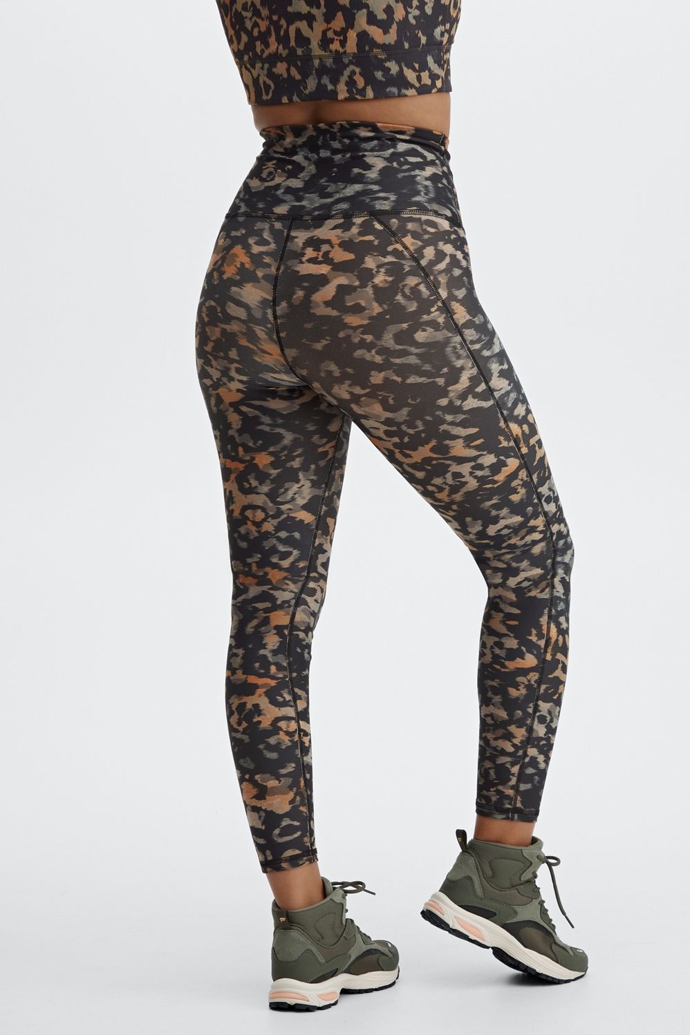 Ultra High-Waisted Printed Cold Weather Legging | Fabletics