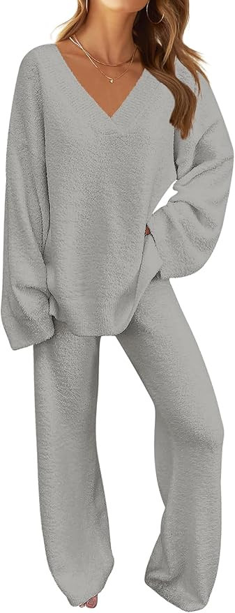 MEROKEETY Women's 2 Piece Outfits Fuzzy Fleece Pajama Set Long Sleeve Top Wide Leg Pants Loungewe... | Amazon (US)