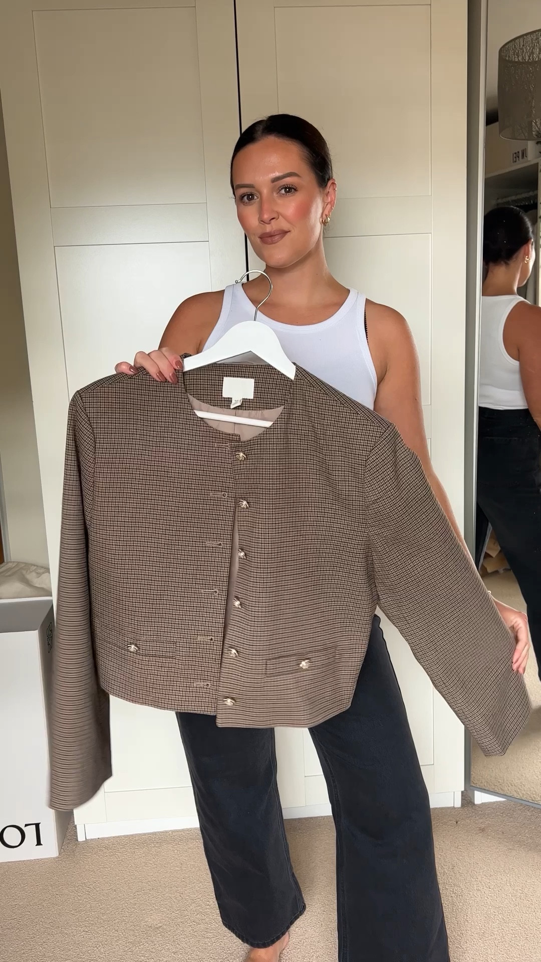 Autumn outfit - H&M Suit jacket, H&M new in, brown tones, autumn styling, black straight leg jeans, white vest top, ballet pumps, neutral outfit  

Wearing a small in the jacket 

#LTKuk #LTKeurope #LTKautumn