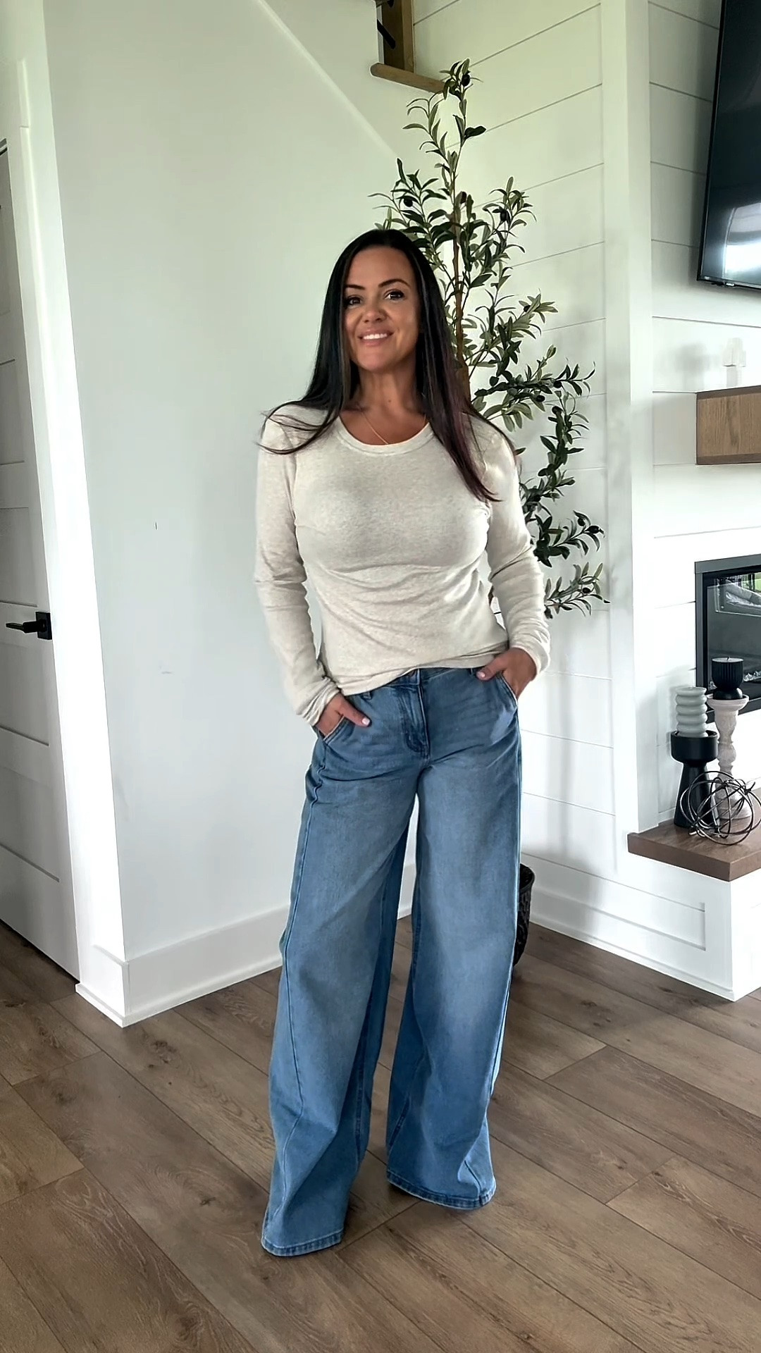 The wide-leg pants I’ll be living in this fall 🤎🍂

Walmart did GOOD with these! The fit, the drape, the effortless wide leg — so easy to dress up or keep casual. Paired them with a simple thermal for an easy everyday fall look + added a few gold accessories to finish it off.

#WalmartFashion #WalmartFinds #FallOutfit #FallFashion #WideLegPants #AffordableFashion #LTKStyleTip #LTKFinds #EverydayStyle

#LTKootd #LTKSeasonal #LTKMidsize