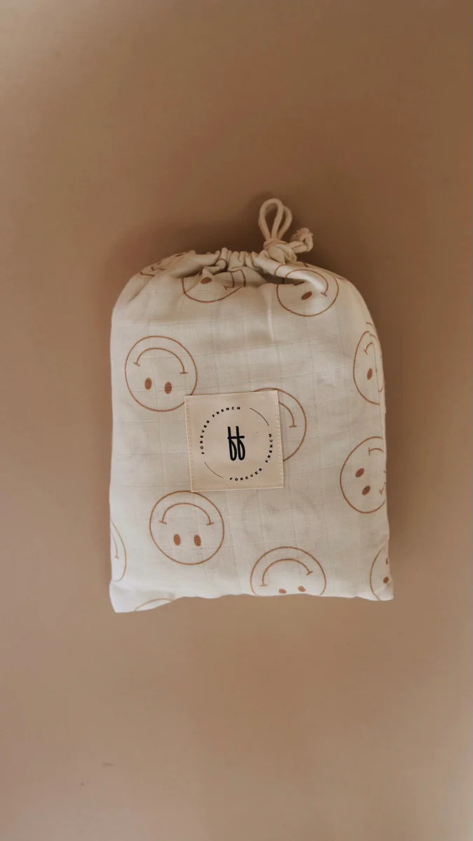 Just Smile Ivory | Crib Sheet | Forever French