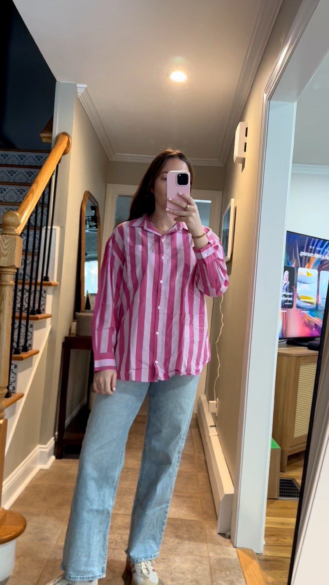 Such a fun top! It’s on sale rn! Wearing size medium 
Sized up one in the jeans 

#LTKFindsUnder100 #LTKSaleAlert #LTKFindsUnder50