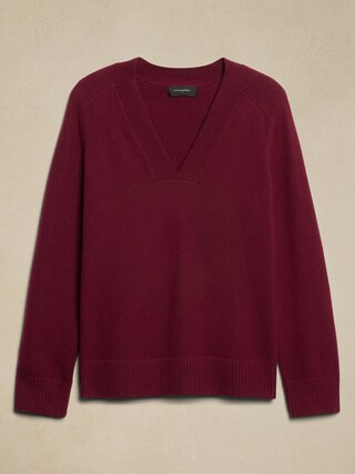 Perfectly Soft Vee-Neck Sweater | Banana Republic Factory