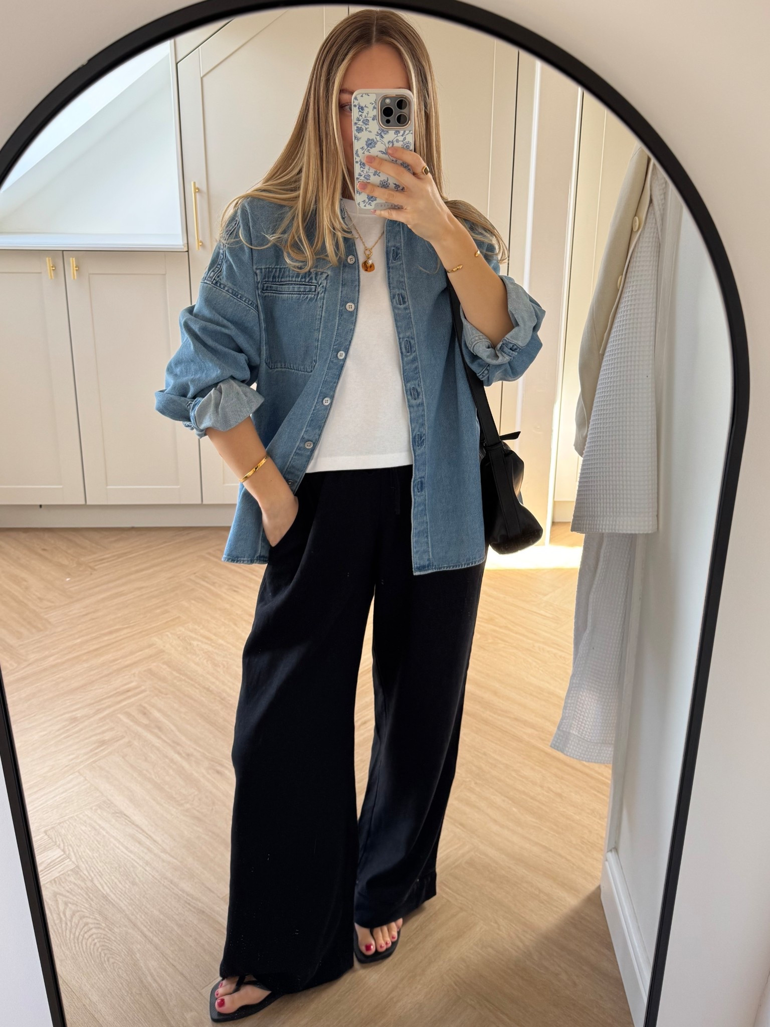 Spring outfit inspo 🌞 linen trousers 🖤 (I’m wearing a small regular in trousers and size small in denim shirt)

#LTKspring