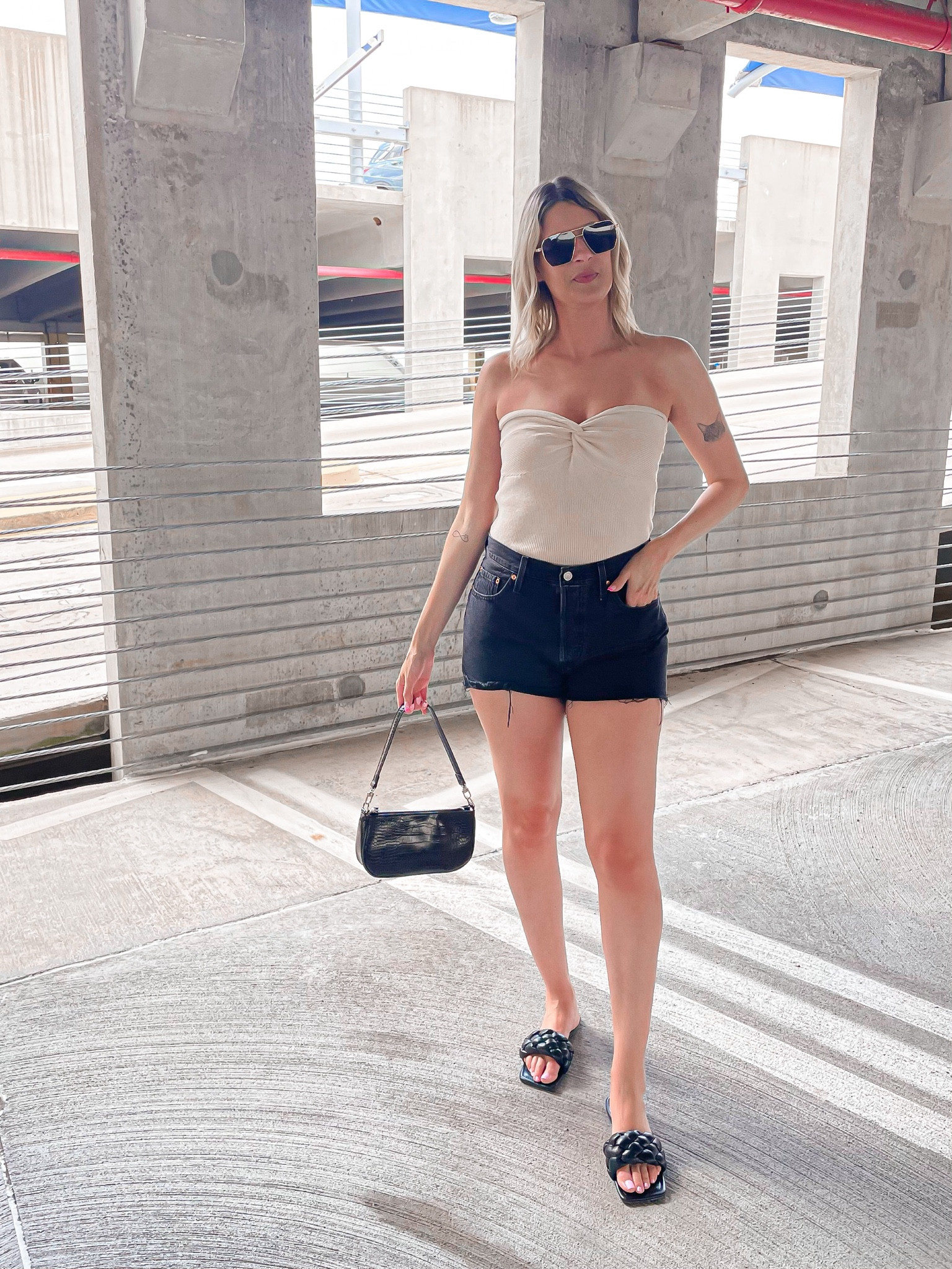 Amazon spring & summer outfit! Top comes in several colors! Wearing a small in the top, 28” in shorts and 8 in sandals. 

Amazon spring sale, Amazon spring outfit, spring outfit, tube top, neutral top, spring top, summer top, Levi’s, Levi’s shorts, flat sandals, oversized sunglasses, vacation outfit



#LTKsalealert #LTKfindsunder50