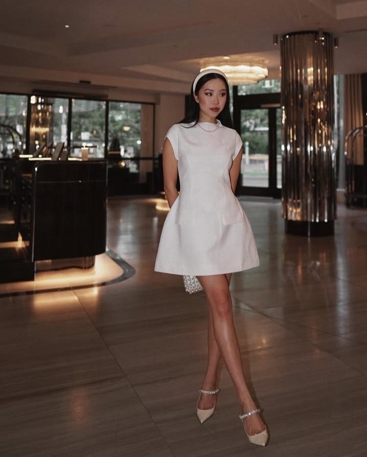 White à line mini dress 

Nude Jimmy choo bing mules 

#LTKParties #LTKPetite #LTKStyleTip