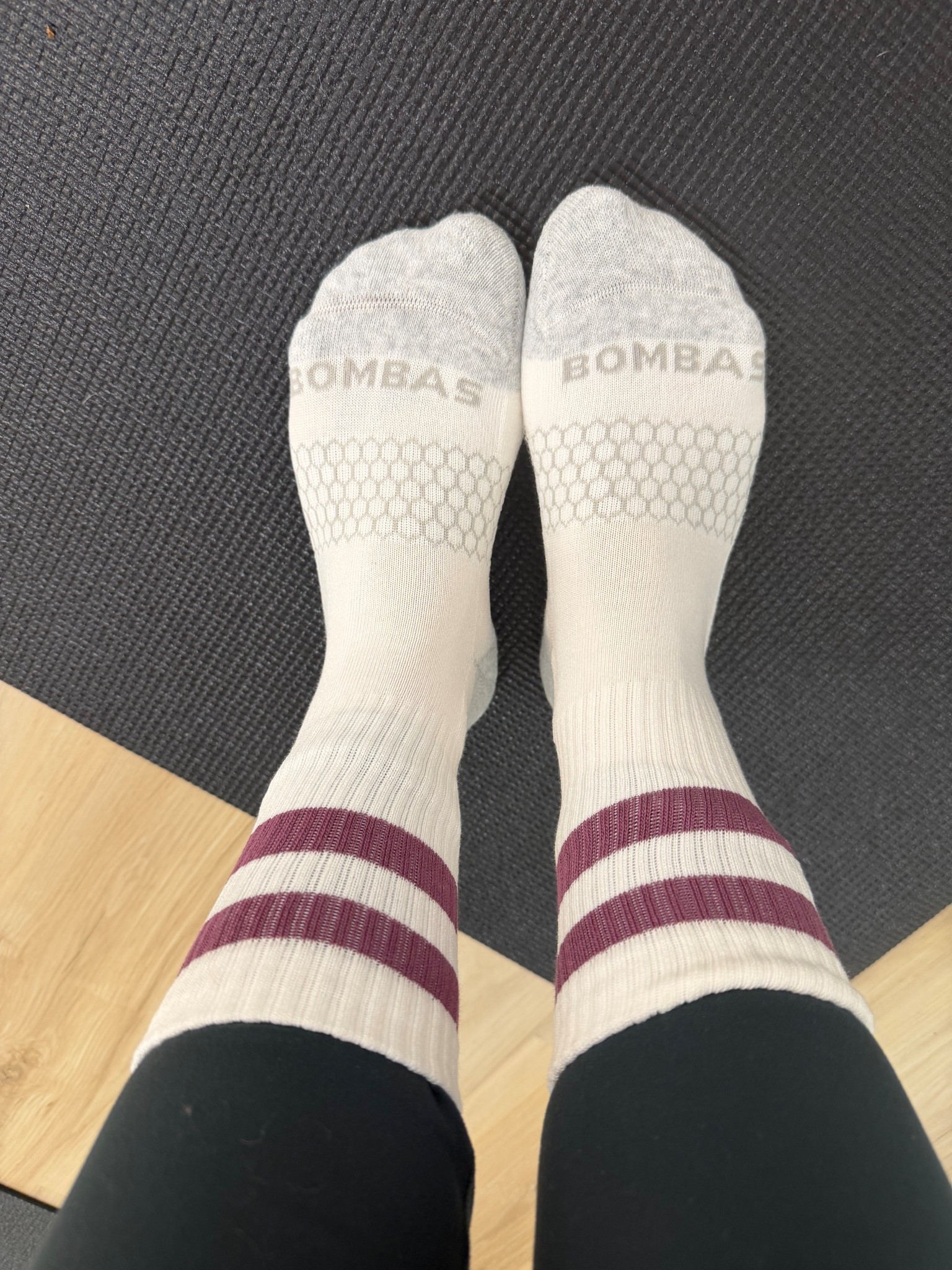 A new pair of Bombas for barre class 🧦 

#LTKmomlife #LTKfitnessgoals #LTKActive