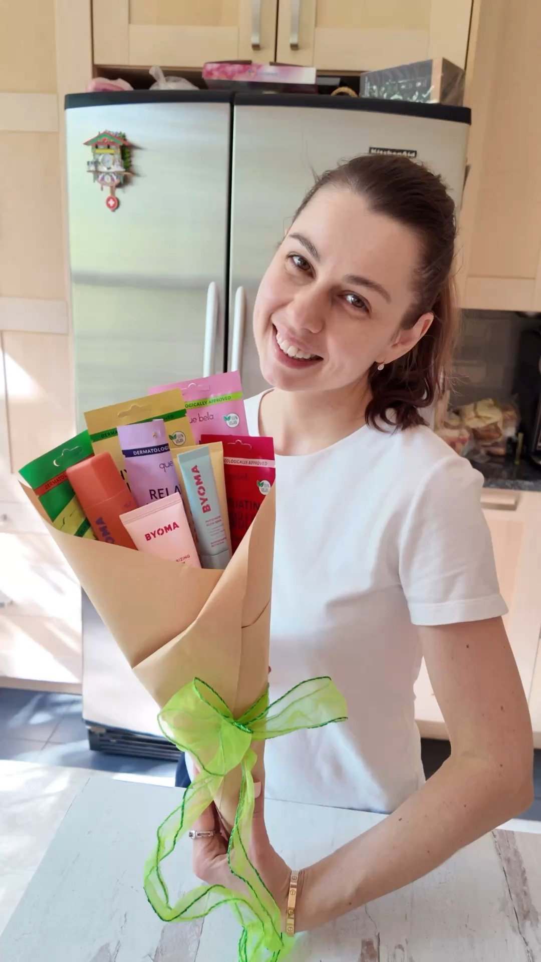 We took a few skincare products + face masks…
and turned them into a bouquet 💐✨

Just attach each item to a wooden stick and arrange it like flowers —
and suddenly your simple gift becomes something thoughtful, creative, and unforgettable 🎁

This is what we mean when we say…
gifting isn’t about how much you spend, it’s about how you PRESENT it 🤍

Perfect for:
Mother’s Day 💐
Bestie birthdays 🎉
Teen gifts 💖

Save this for your next gift idea & follow us for more make it cute, make it thoughtful moments 🛍️✨

#LTKselfcare #LTKMothersDay #LTKBeauty