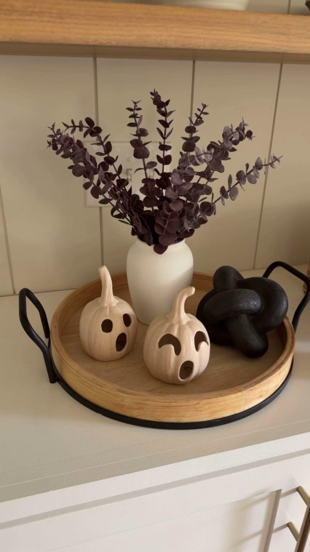 Jack o lantern decor I am absolutely loving (even though it’s July - I won’t put this out until the fall, but sharing now!) As some of you may know, most of this order came completely smashed in the mail due to poor packing, but what did survive is really really cute. I just wish you could fit a tealight in these, that would make them perfect! #halloween decor fall pumpkin @kohls