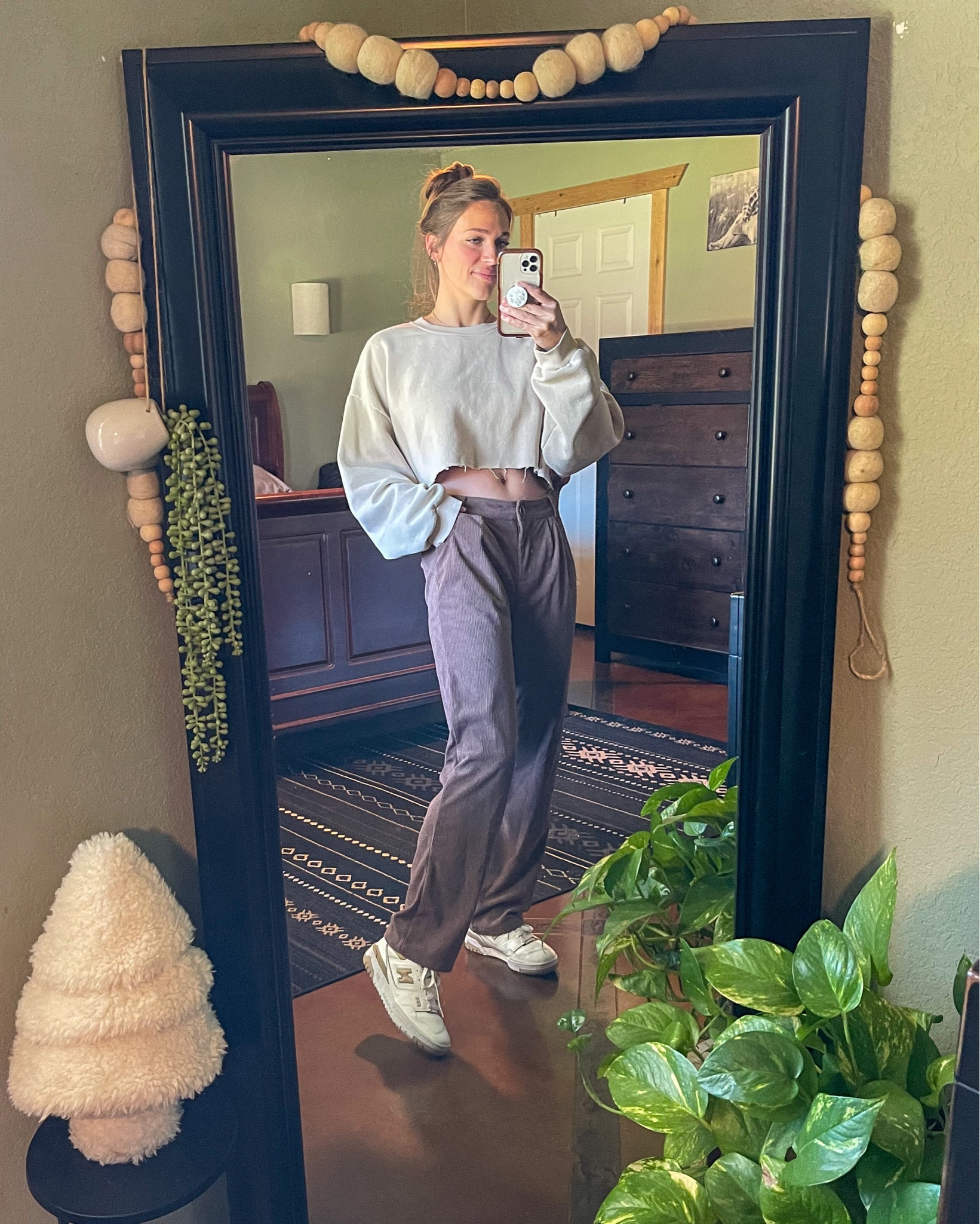 These corduroy pants 🤎

#LTKStyleTip #LTKSeasonal #LTKSaleAlert