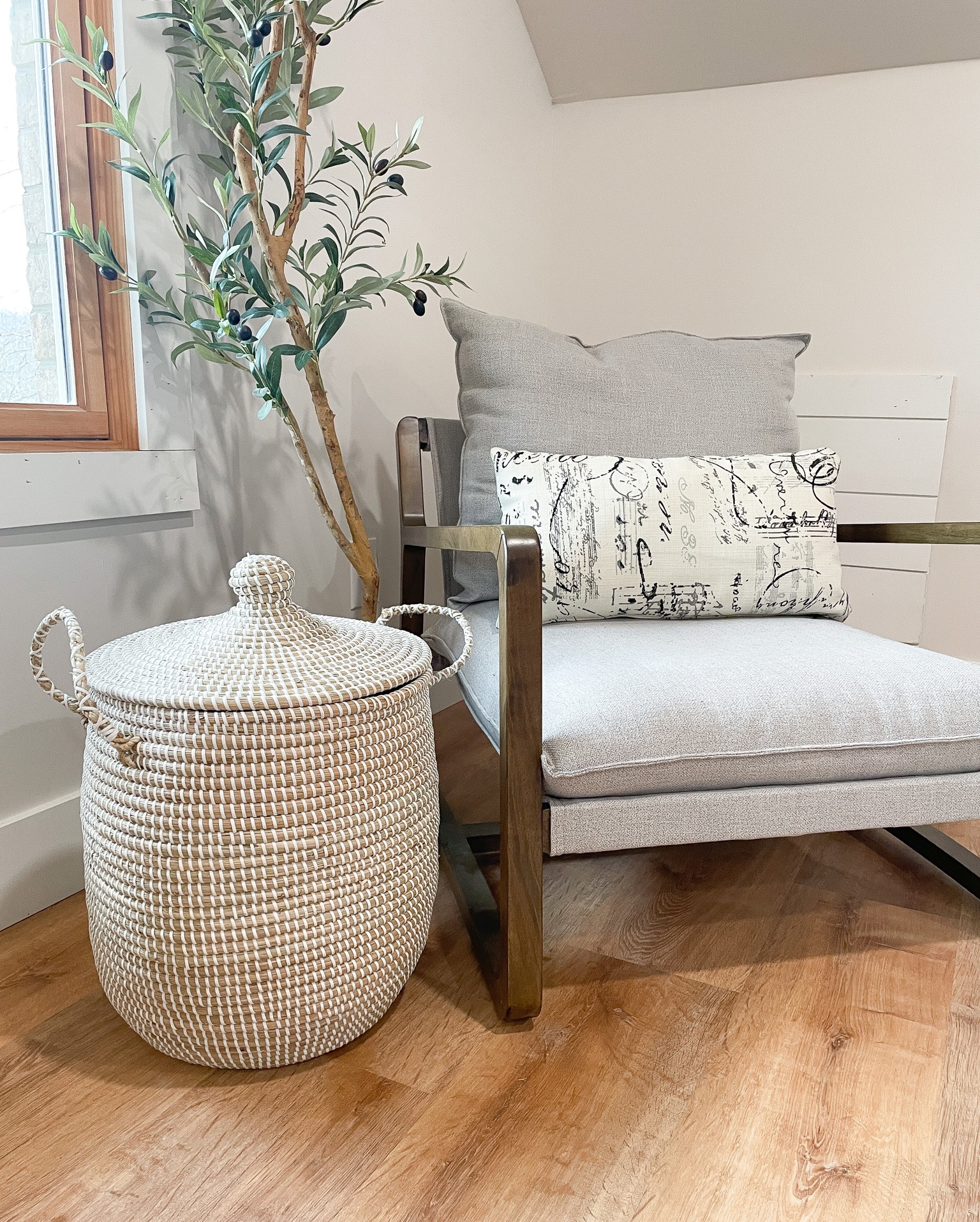 Home decor, seagrass basket, basket storage, modern farmhouse decor 

#LTKstyletip #LTKunder100 #LTKhome