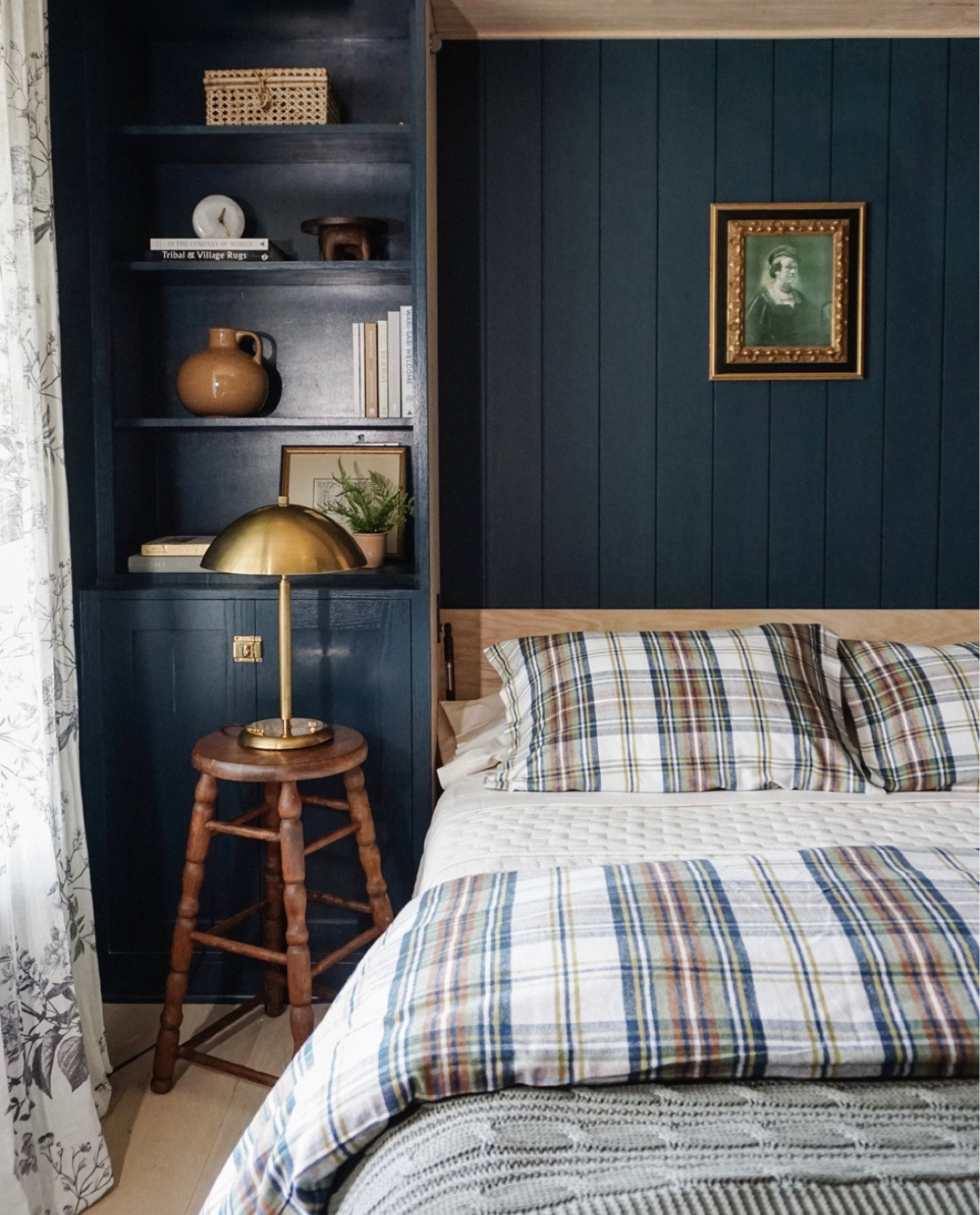 The perfect brass table lamp is on sale right now! 
-
Aldorno Desk Table Lamp. Desk lamp. Brass lamp. Home decor. Office decor. Bedroom decor. Living room decor. Presidents’ day sale. Mcgee & co

#LTKFind #LTKhome #LTKsalealert