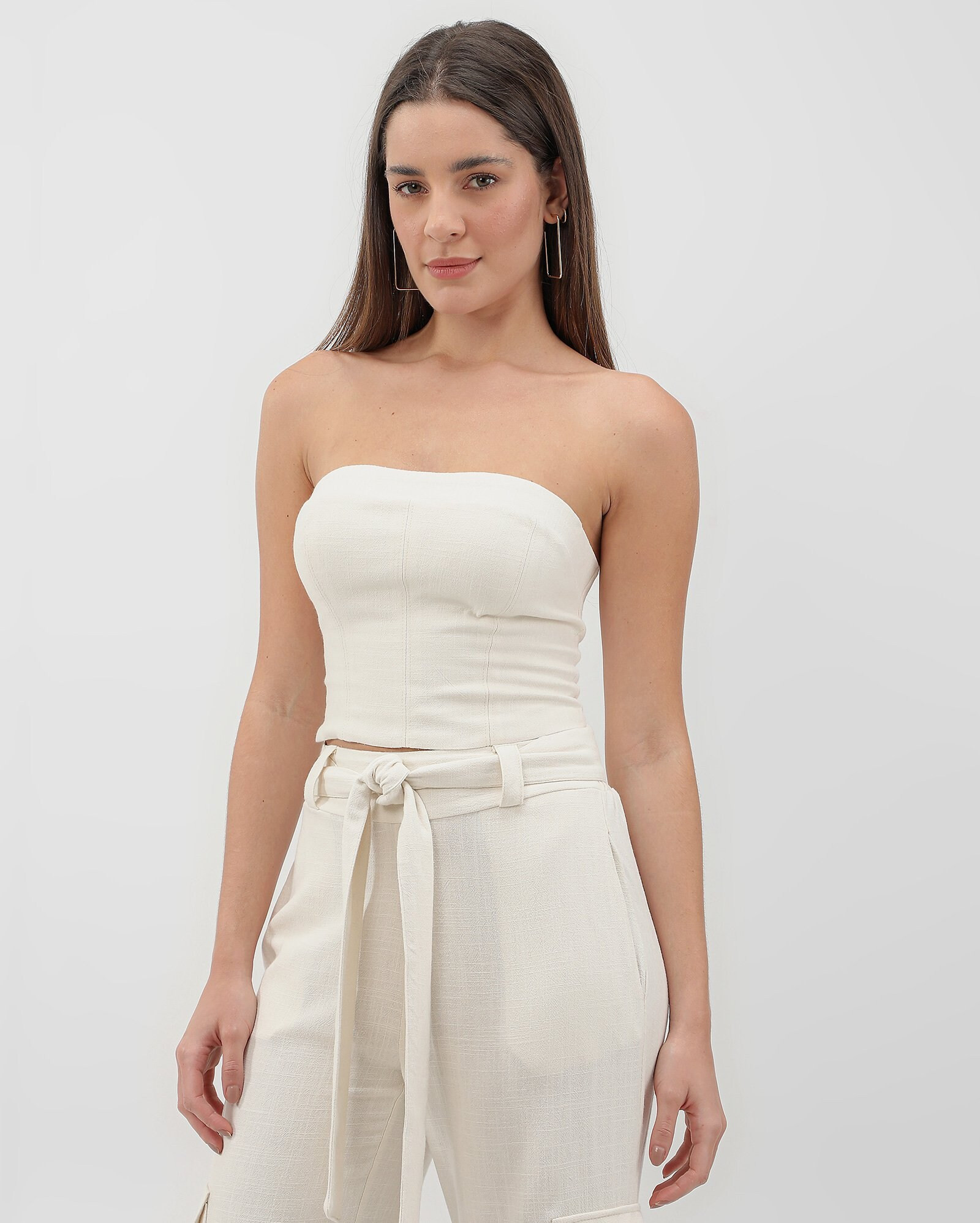 Top de viscolinho com lastex bege | AK by Riachuelo | Riachuelo (BR)