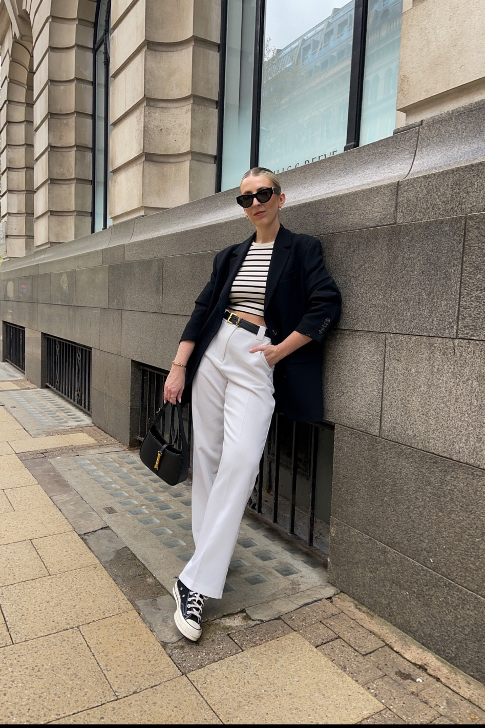 Me, white trousers & black converse 🤝🏻

White trousers, striped top, black blazer, monochrome outfits, minimal outfits, blazer outfit, black converse 

#LTKFind #LTKstyletip #LTKSeasonal