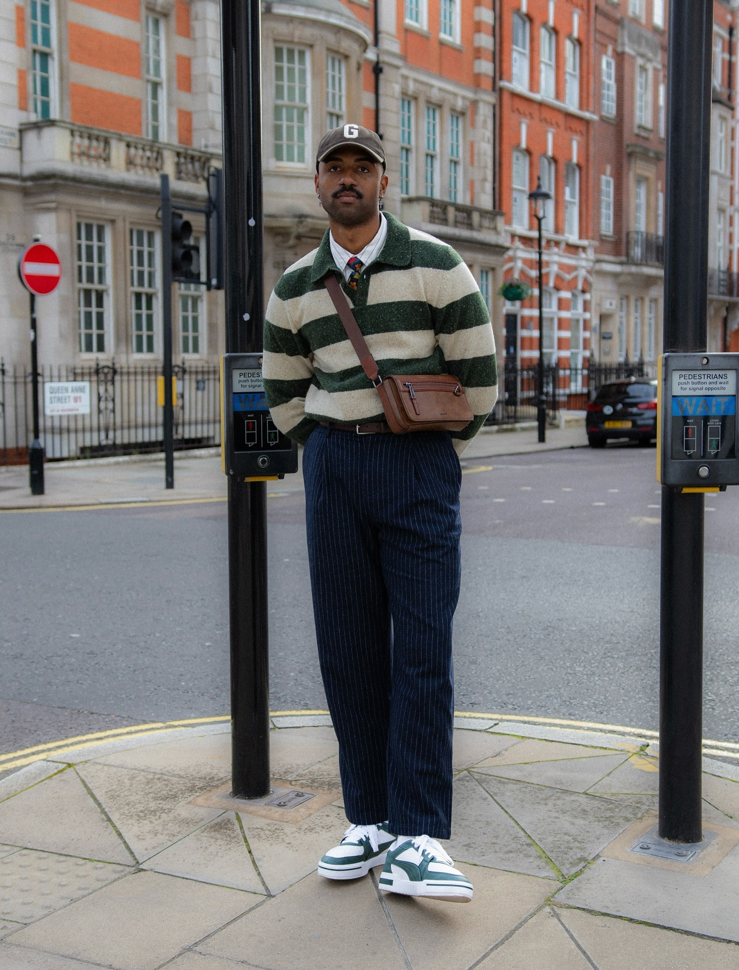 Stripes on stripes balance in motion. Knitted sweater from @octobre_editions 

What’s your go-to mix for smart casual days?

#preppyfashion #SmartCasualStyle #MensStyleDaily #SmartCasualStyle #MenswearDaily #StreetStyleInspo #OOTDMen #CityStyle #ModernGentleman #MensFashionPost #pinterestinspired #UrbanStyleGuide #pintereststyle