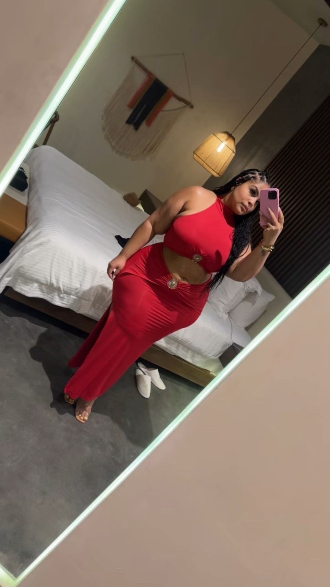 Size xLarge top & bottom


#LTKStyleTip #LTKFindsUnder100 #LTKMidsize