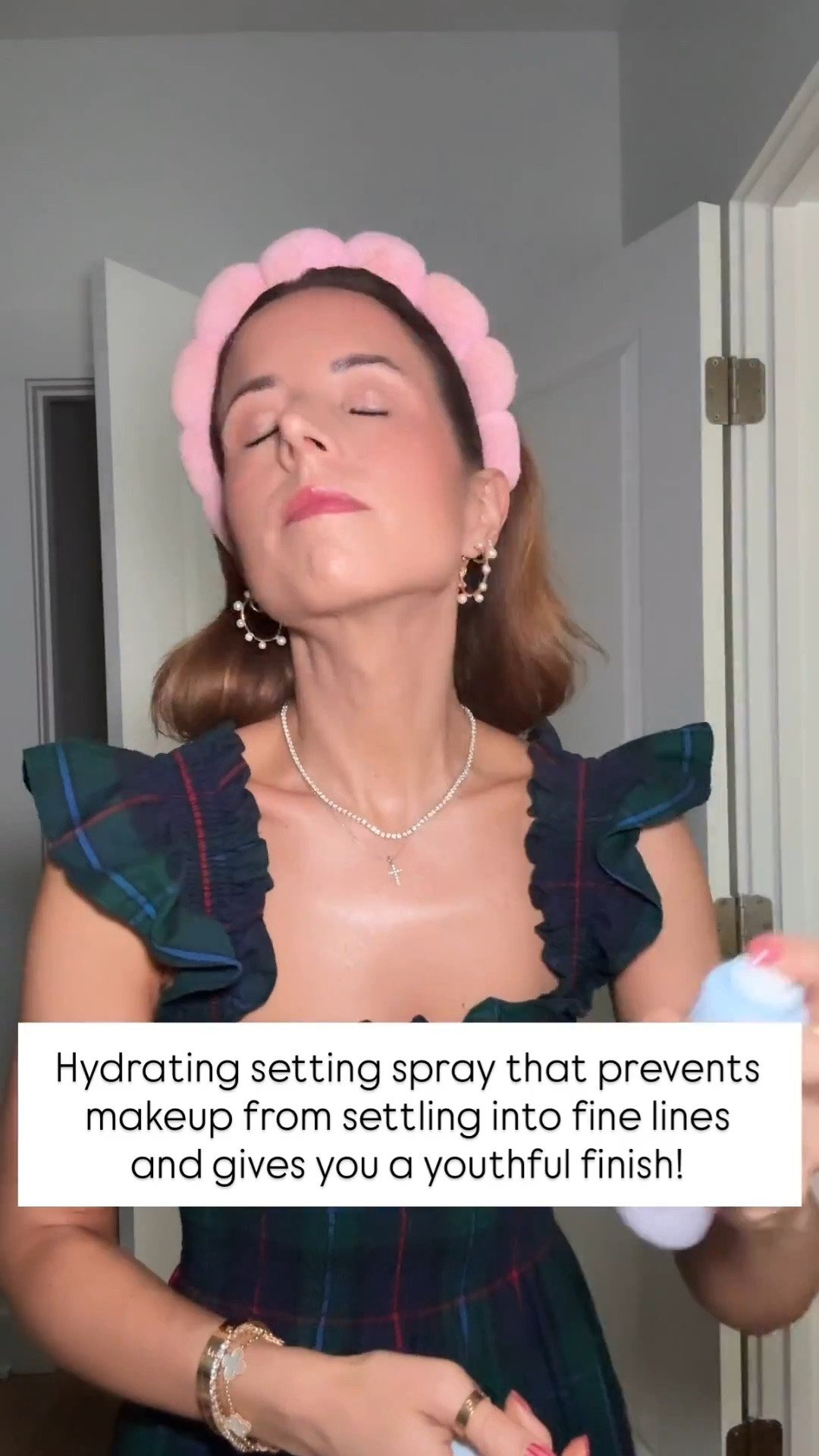 I absolutely love the coaches make up setting spray. Gives your skin a dewy and glassy finish. It locks make up in place and prevents makeup from settling into fine lines! 

#LTKselfcare #LTKmorningroutine #LTKBeauty