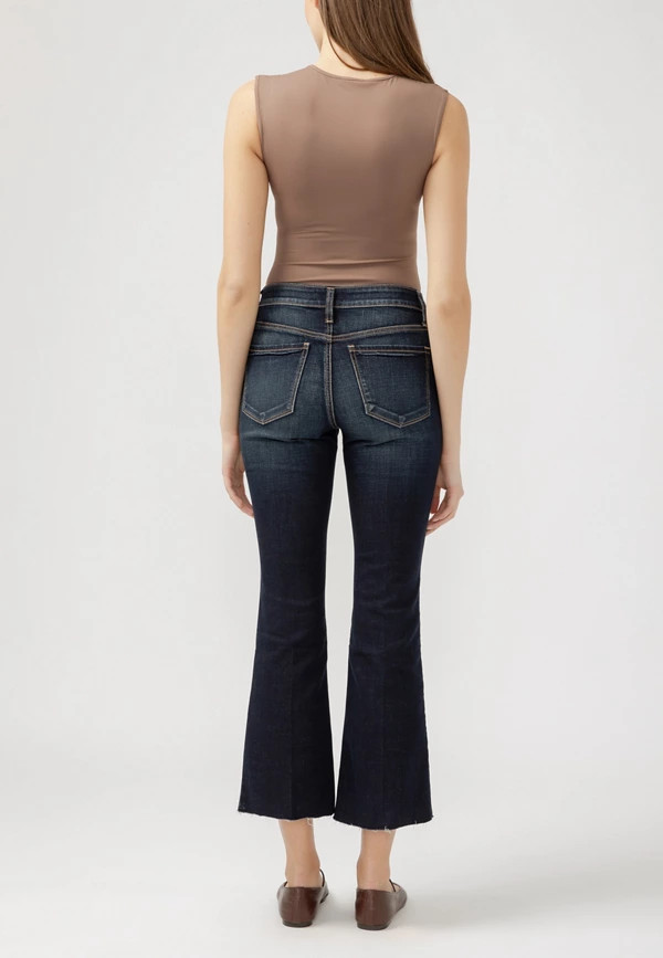 Silver Jeans Co.® Suki Curvy Mid Rise Luxe Stretch Raw Hem Ankle Boot Jean | Maurices