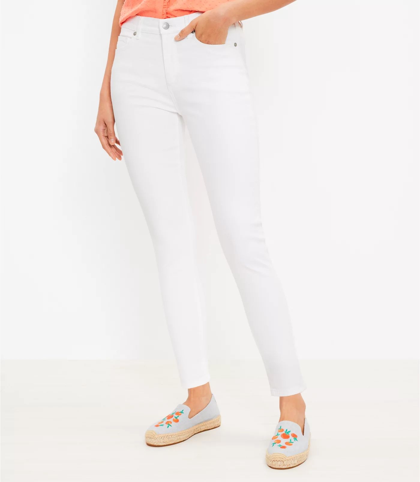 Mid Rise Skinny Jeans in White | LOFT | LOFT