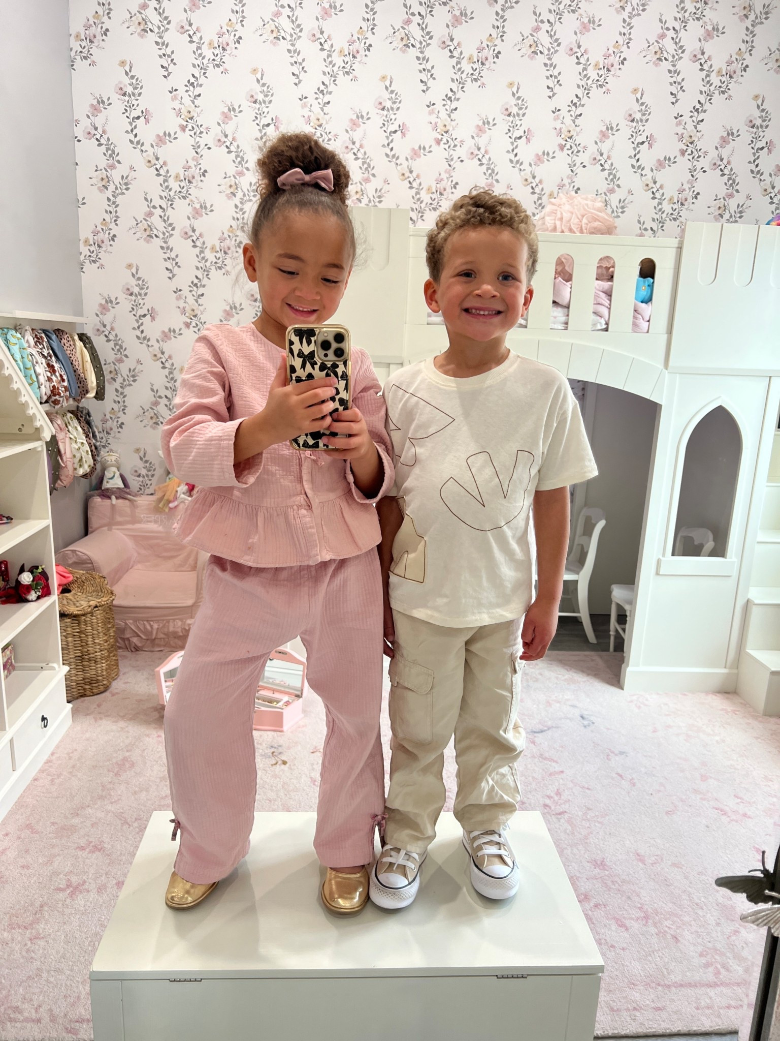 Selfie! 🎀





Zara, OOTD, Kids Fashionn

#LTKKids #LTKFamily