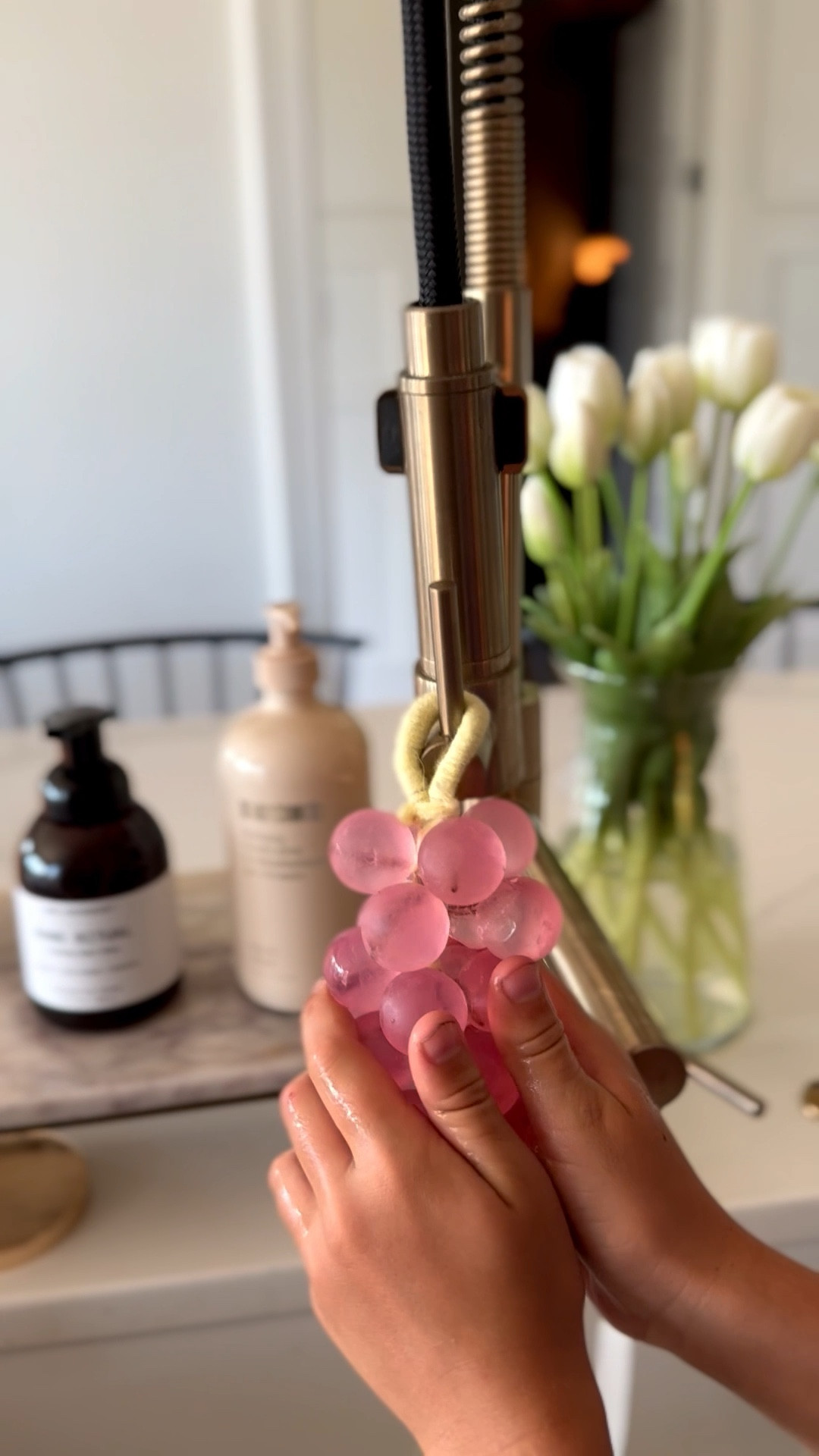The kitchen accessory you never knew you needed! 🙌🏻 🍇 

#LTKdayinmylife #LTKmomlife #LTKHome