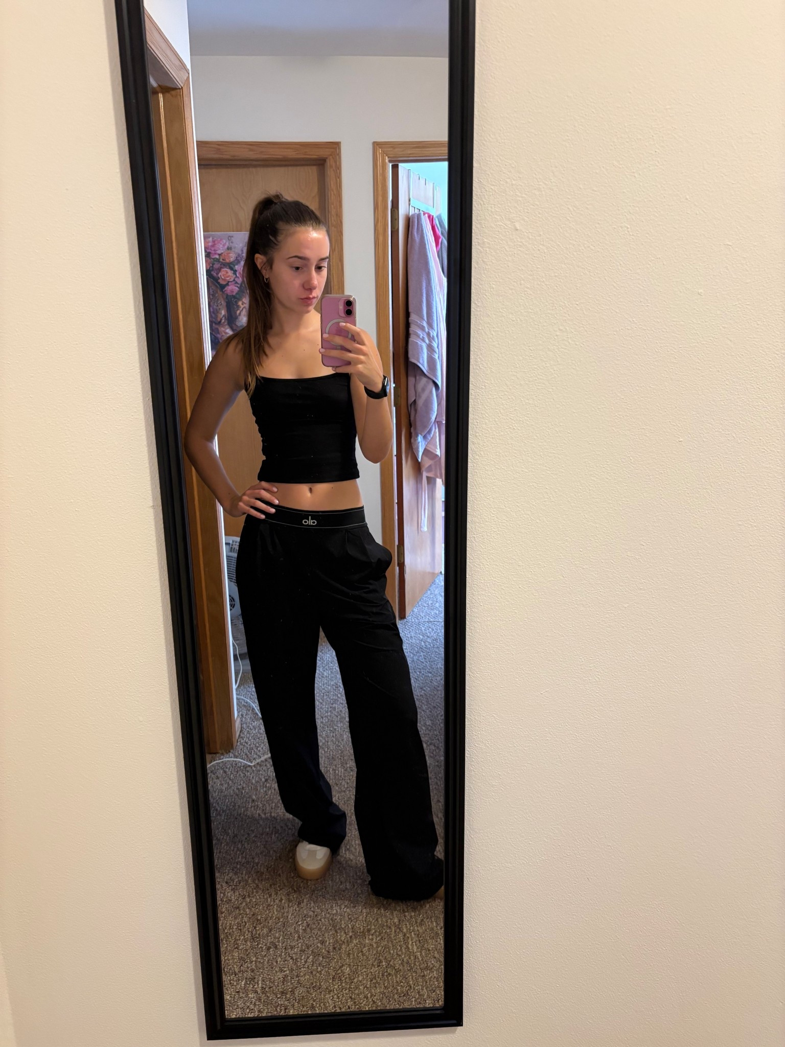 Simple outfit I’ve had on repeat
Tank -true to size (S)
Pants - run long (S)
Shoes - run large (7.5)

#LTKActive #LTKShoeCrush #LTKSeasonal