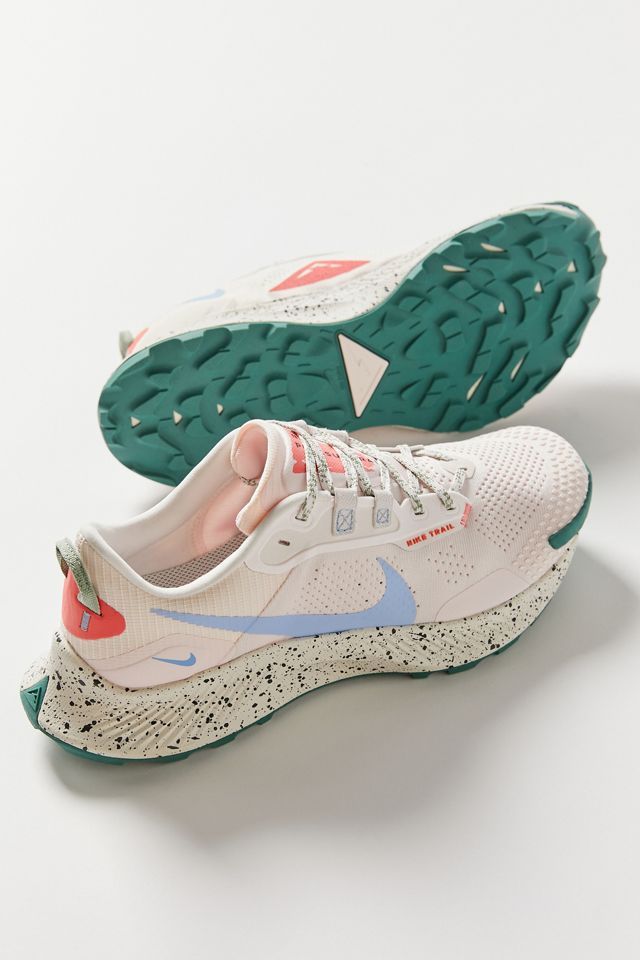 Nike Pegasus Trail 3 Women’s Sneaker | Urban Outfitters (US and RoW)
