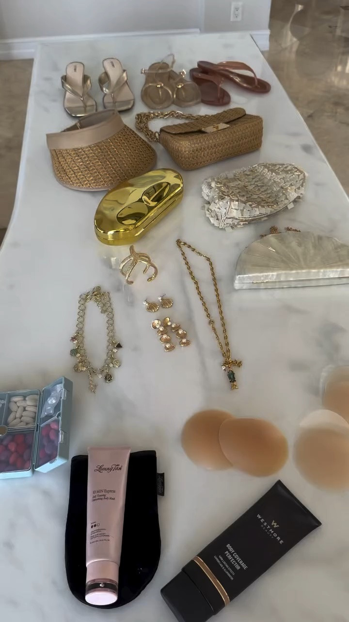 Vacation Essentials you need 👏🏻✅ comment SHOP for links ⏬💕 
Vacation outfit
Cruise outfit
Travel outfit
Travel must have

#LTKgrwm #LTKTravel #LTKOver40

Comment SHOP below to receive a DM with the link to this post on my LTK ⬇ https://liketk.it/6fOVe #fashionablyjess

#LTKvlog #LTKdayinmylife #LTKSwim