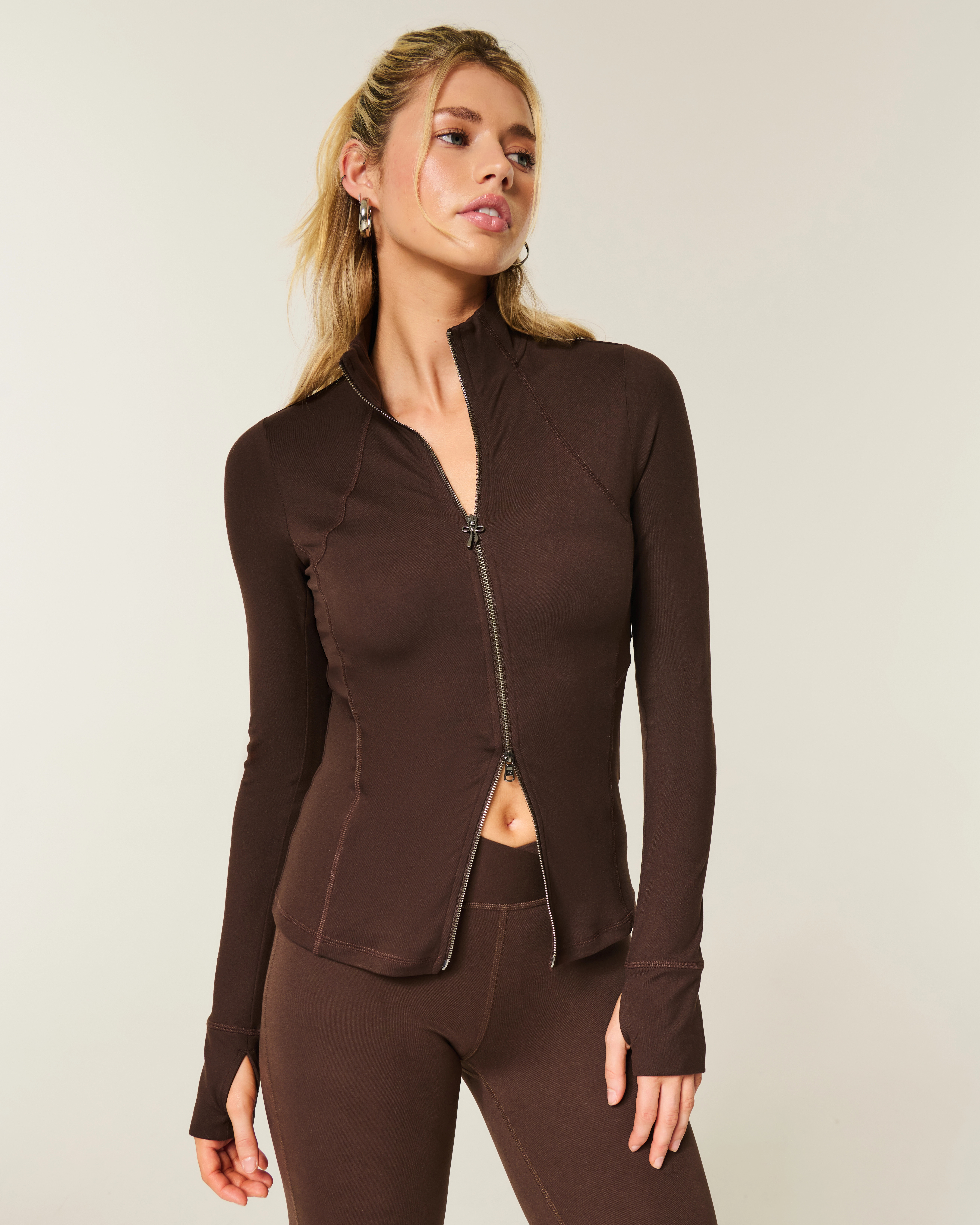 Gilly Hicks Active Recharge Slim & Snatched Full-Zip | Hollister (US)