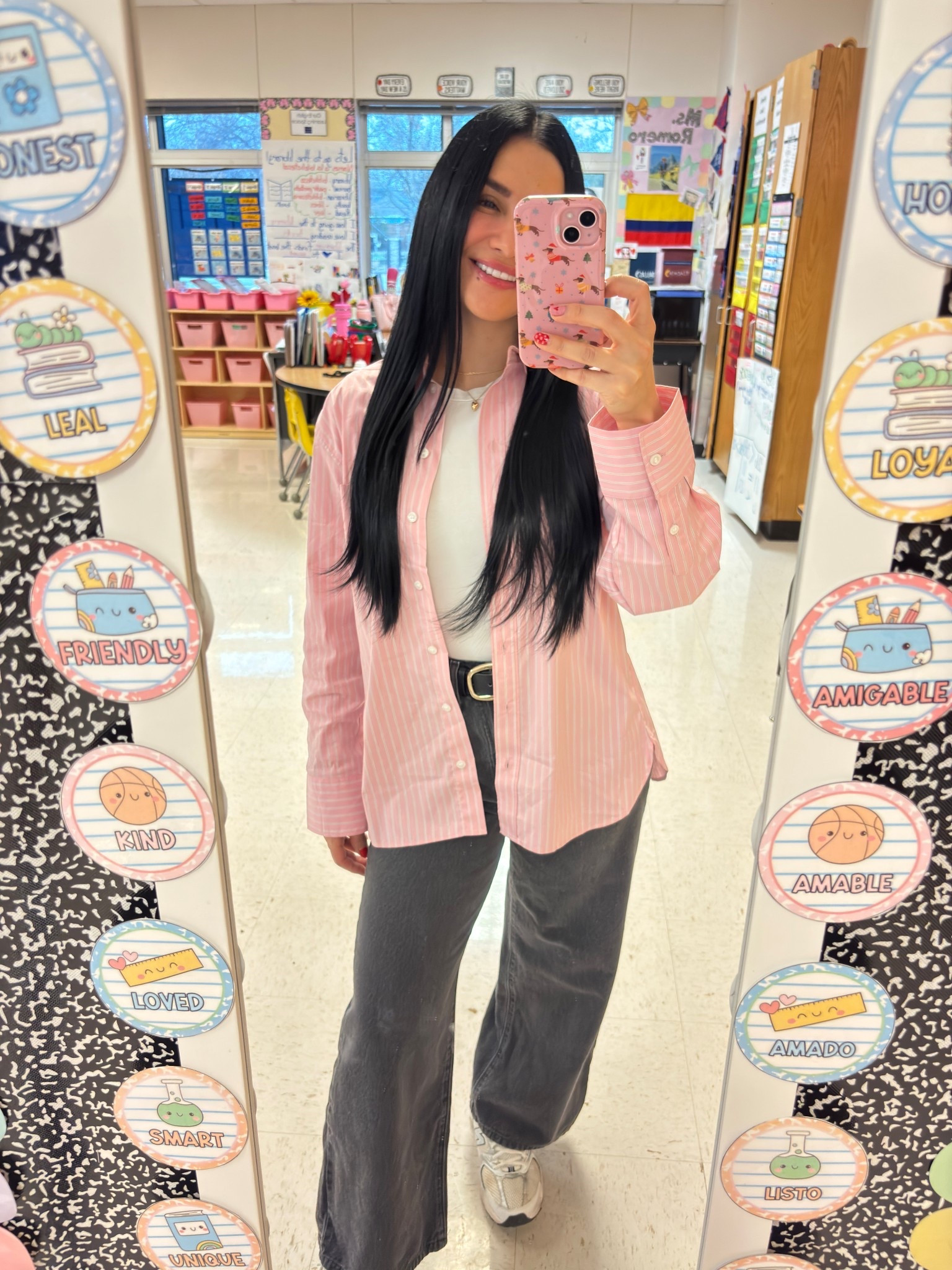 Pink + comfy basics = my kind of school day outfit 💗✨
Casual, comfy, and classroom ready.

#LTKU #LTKootd #LTKPetite