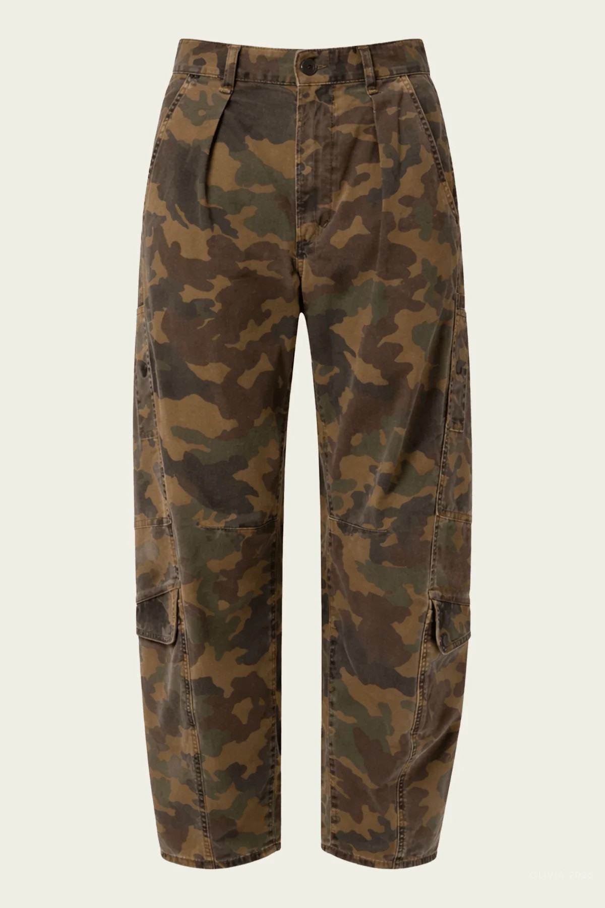 Flight Pant in Camo - Multicolor. 26 | Shop Olivia