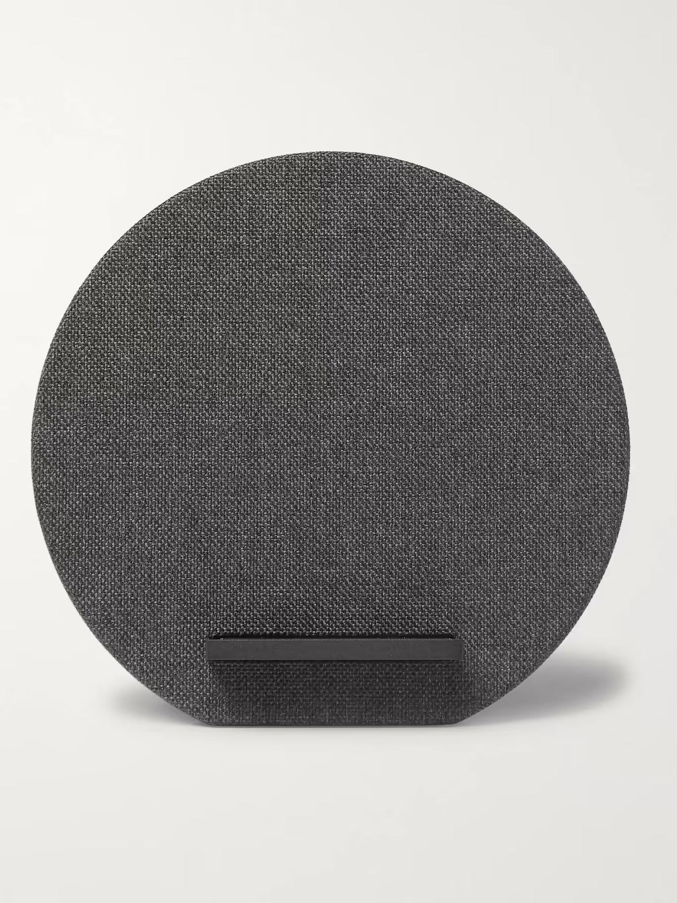 Dock Wireless Charger | Mr Porter (US & CA)