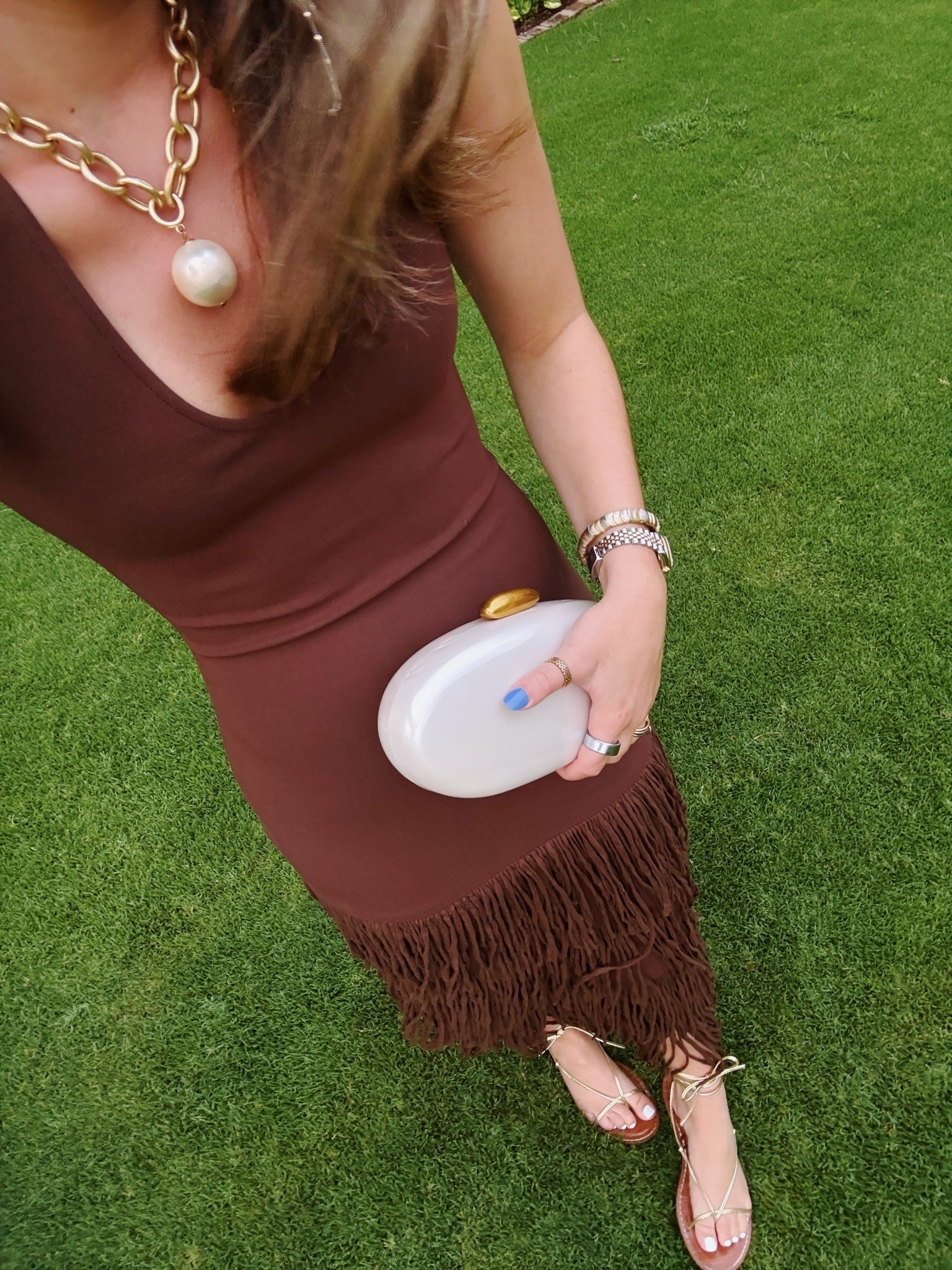 Hawai’i dinner outfit! Dress is Nuuly 🤎