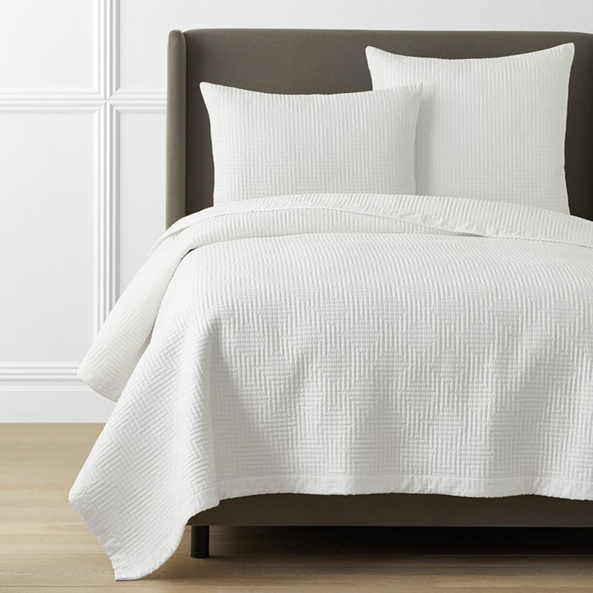Premium Smooth Cotton Sateen Solid Quilt - White, Twin/Twin XL | The Company Store