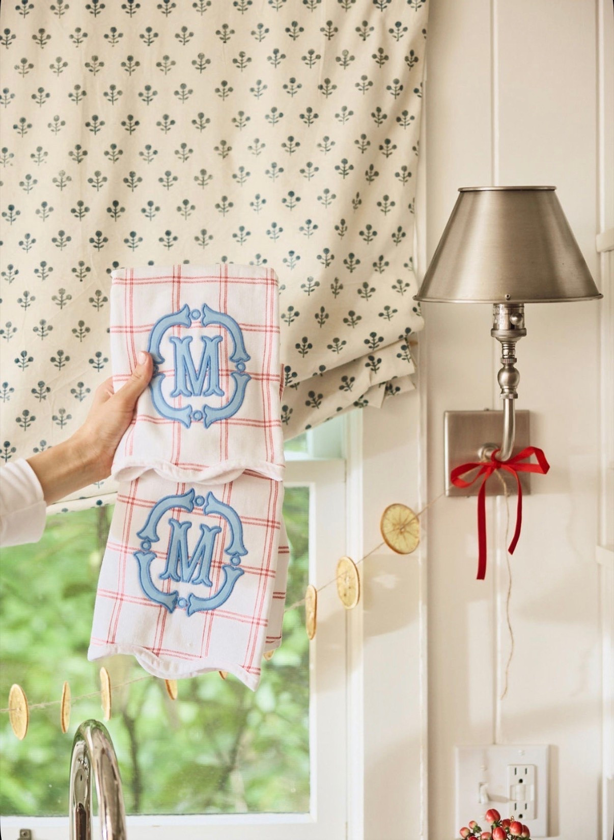 Whether you’re shopping luxury gifts for your list or festive favorites for the home, there’s SO many goodies!!!✨🎄

These embroidered kitchen towels bring a playful touch to your kitchen🎄 With endless embroidery options, you can add fun sayings, festive icons, or personalized initials🤍

#christmas #christmasdecor #christmasdecorations #decor #decorations #holiday #holidaydecor #christmastree #grandmillennial #grandmillenial #grandmillennialstyle #grandmillennialdecor #style #classic #classicstyle #classicdecor #timeless #timelessstyle #timelessdecor #holidayvignette #holidaystyle #embroidery #embroidered #custom #housewarming #housewarminggift #hostess #hostessgift #gift #giftidea #giftguide #christmasgift #sale #salealert #deal #dealoftheday  

#LTKGiftGuide #LTKHome #LTKHoliday